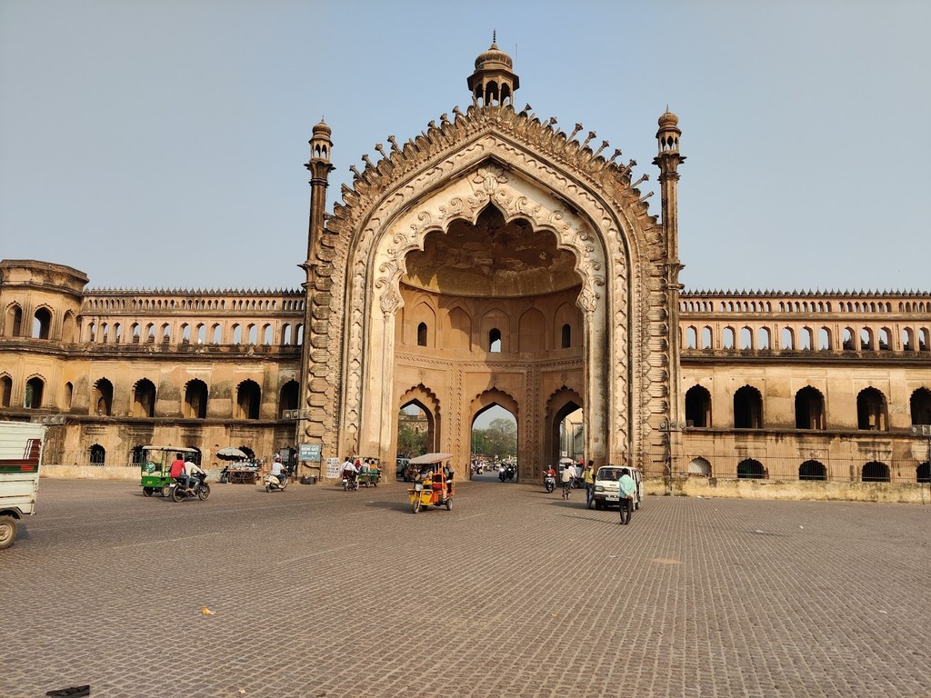 Rumi Darwaza (Source: Google Maps)