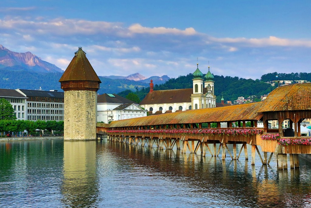 Chapel Bridge (Kapellbrücke) (Source: Google Maps)
