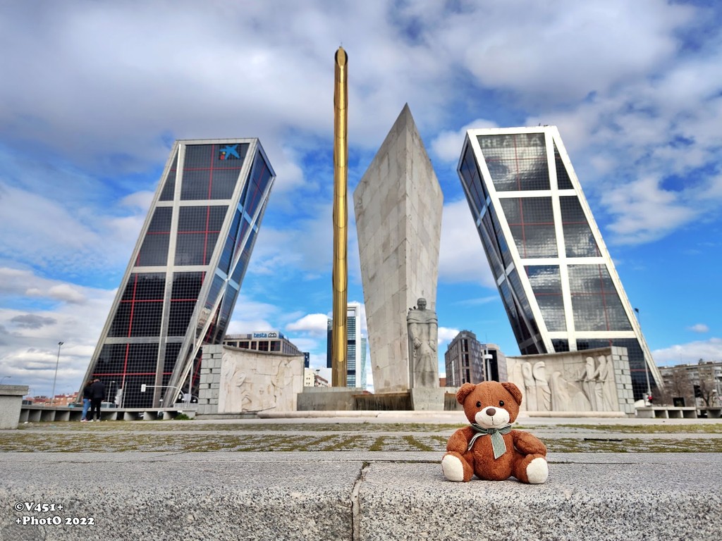 Gate of Europe Towers (Puerta de Europa) (Source: Google Maps)