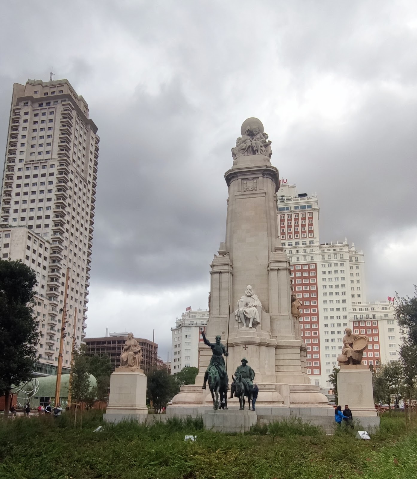 Plaza de España (Source: Google Maps)