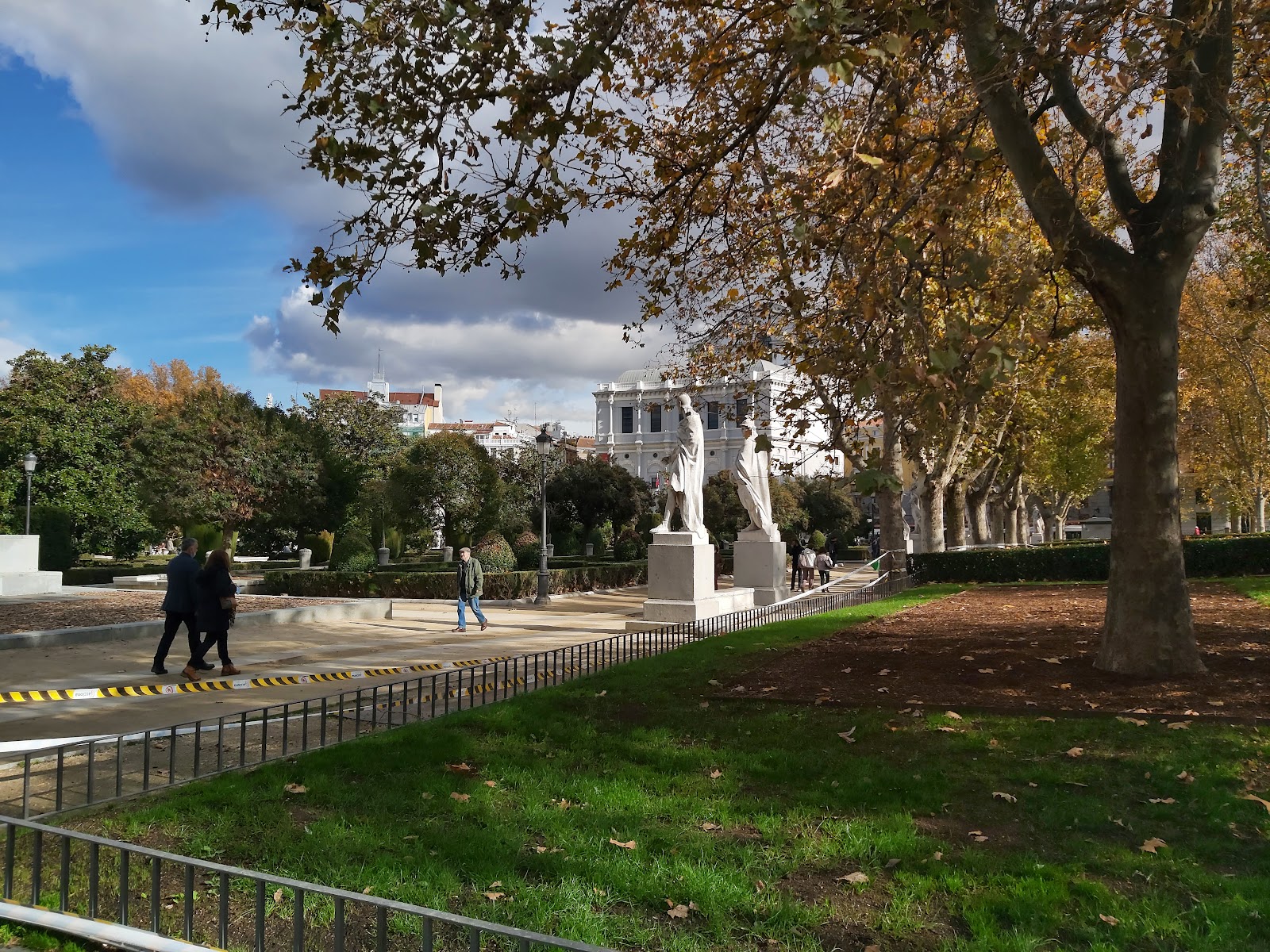 Plaza de Oriente (Source: Google Maps)