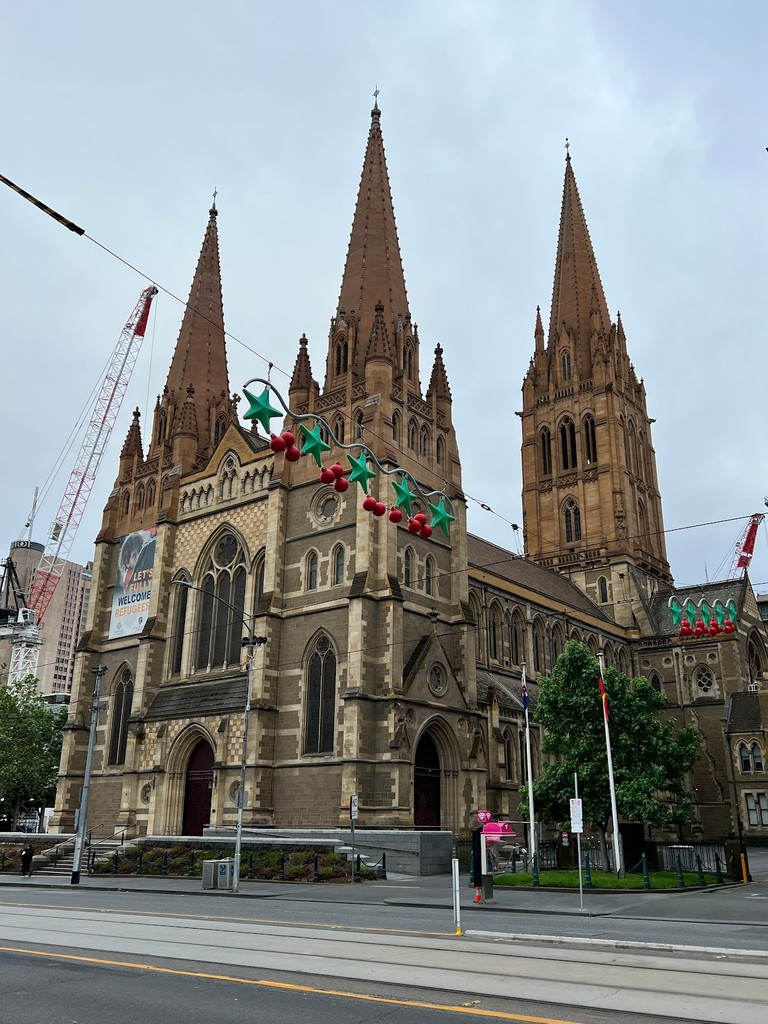 St. Paul's Cathedral (Source: Google Maps)