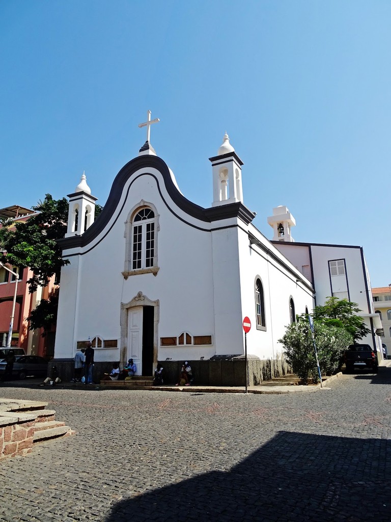 Capela de Nossa Senhora da Luz (Source: Google Maps)