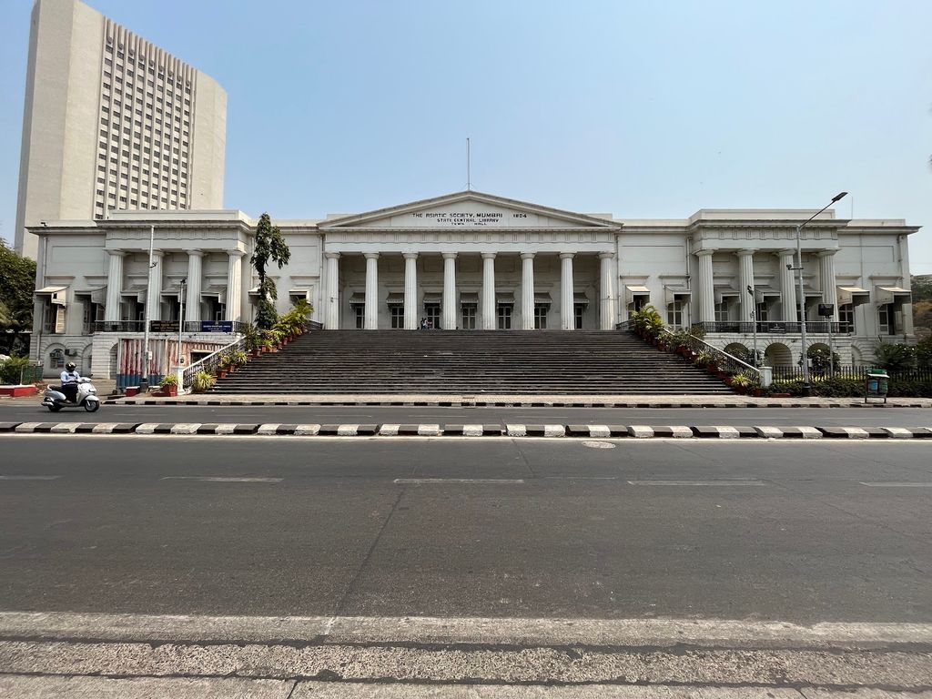 Asiatic Society of Mumbai (Source: Google Maps)