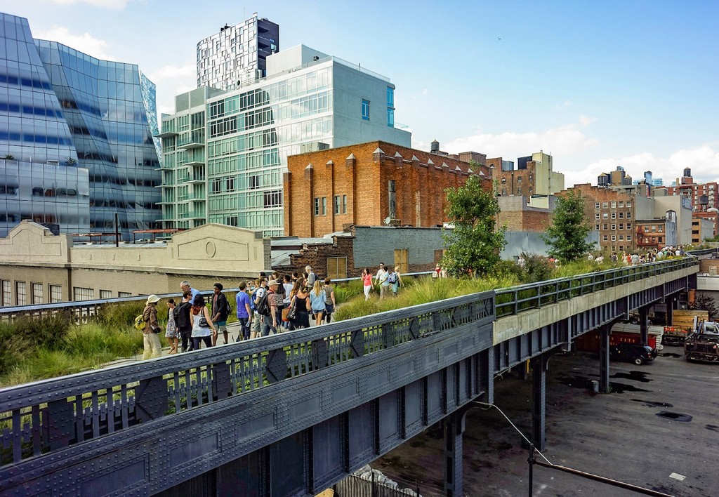 The High Line (Entrance at 30th Street) (Source: Google Maps)