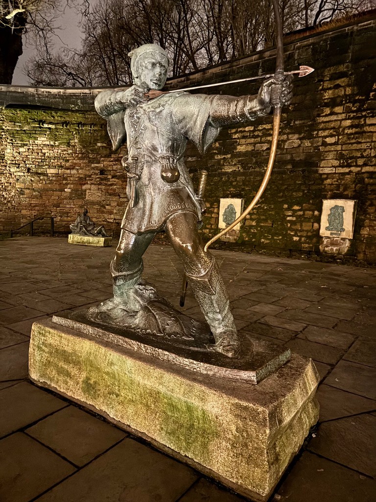 Robin Hood Statue (Source: Google Maps)