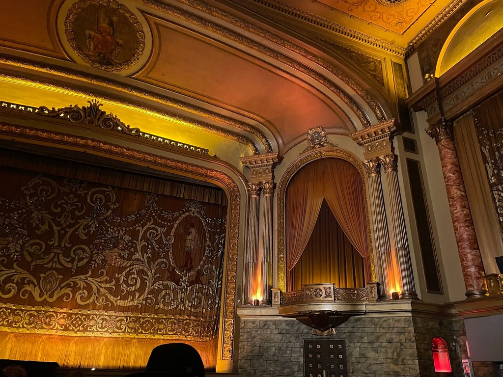 Grand Lake Theater (Source: Google Maps)