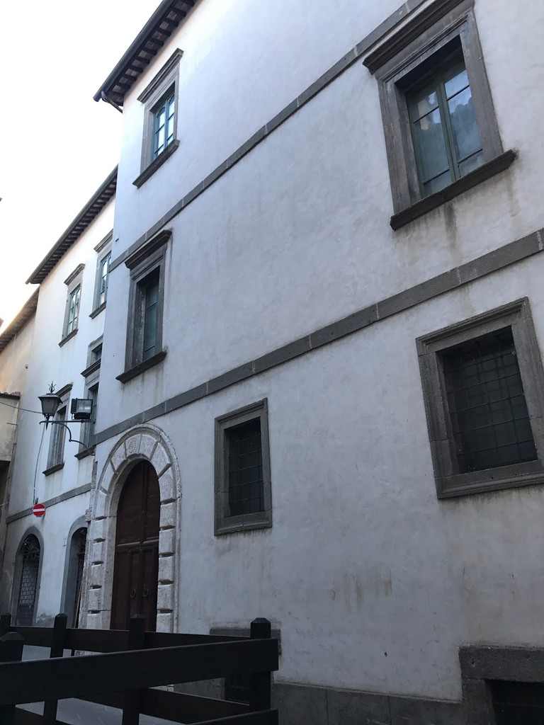 Palazzo Nuzzi (Source: Google Maps)