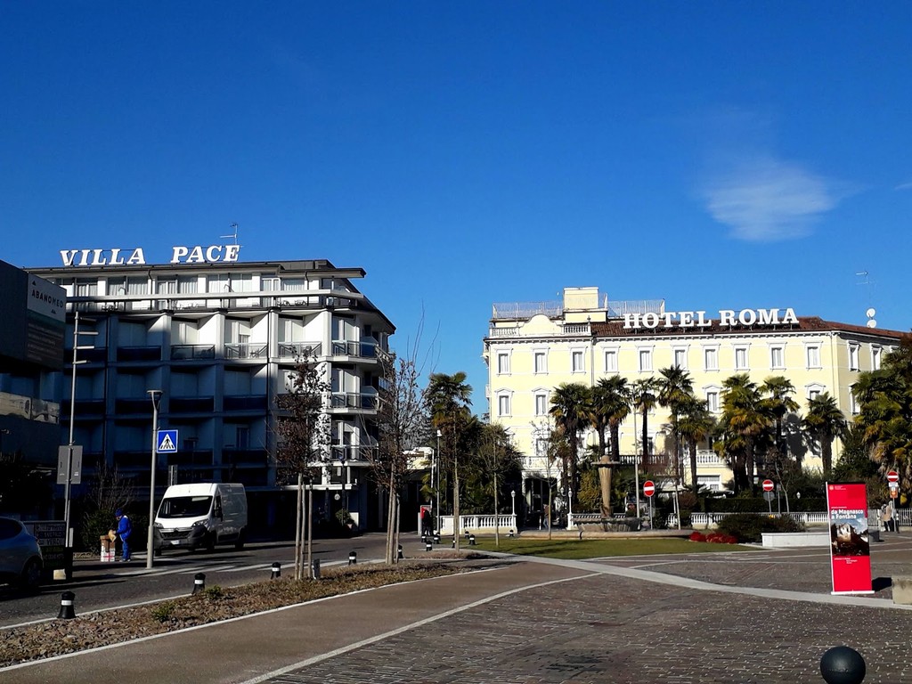 Piazza della Repubblica (Source: Google Maps)