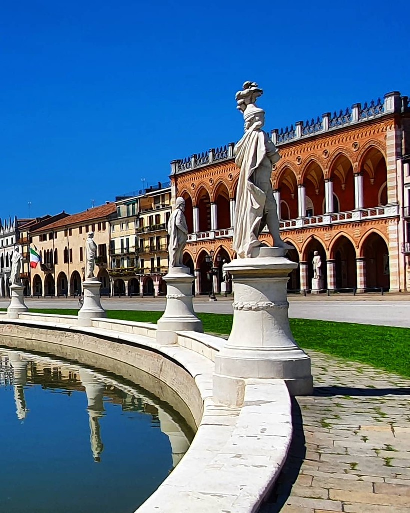 Prato della Valle (Source: Google Maps)