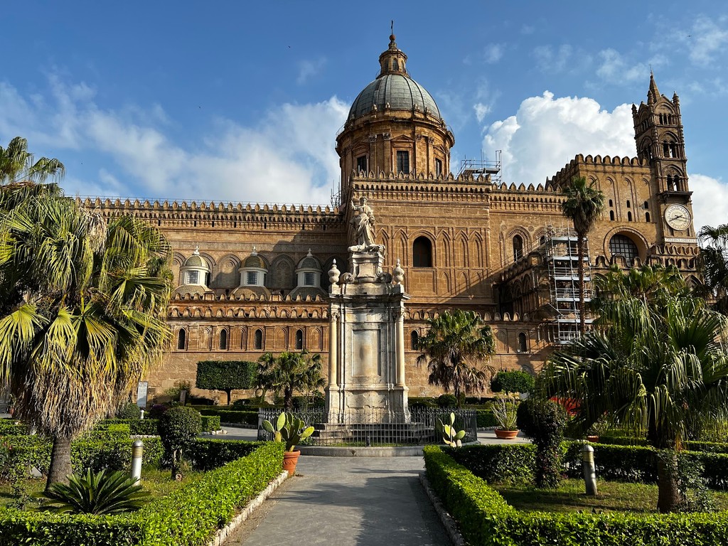 Cattedrale di Palermo (Palermo Cathedral) (Source: Google Maps)
