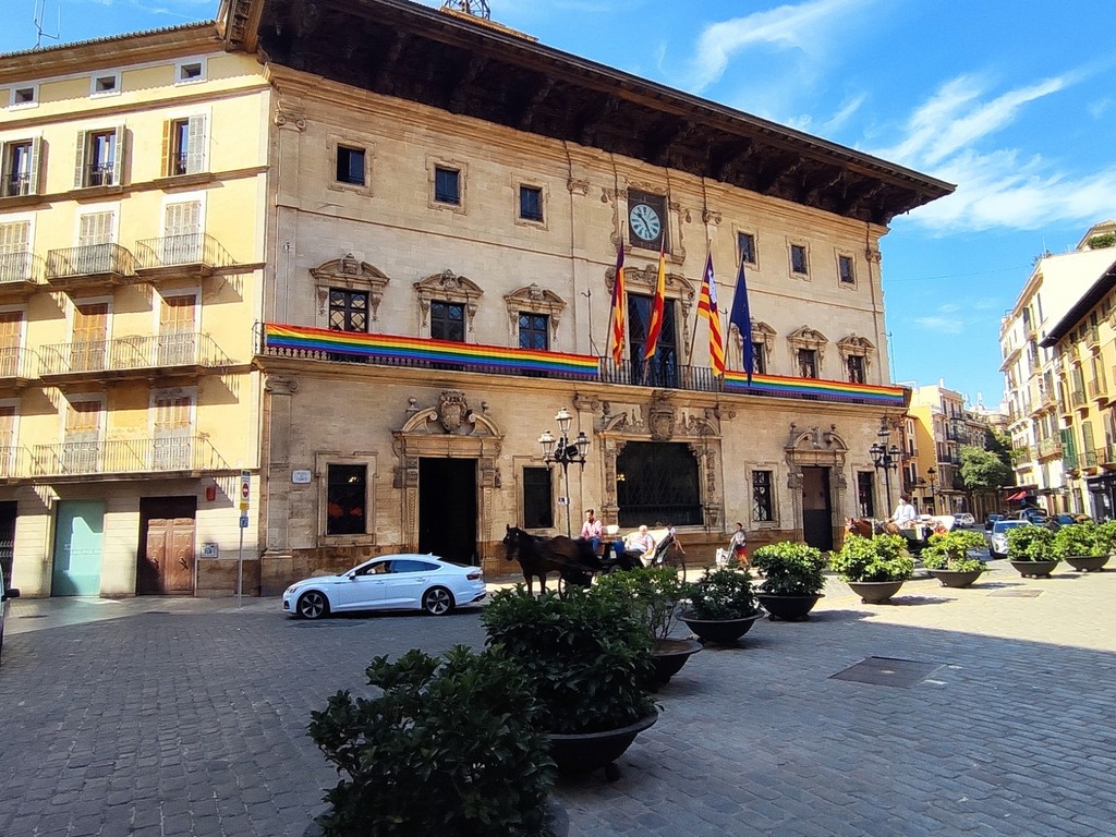 Plaça de Cort (Source: Google Maps)