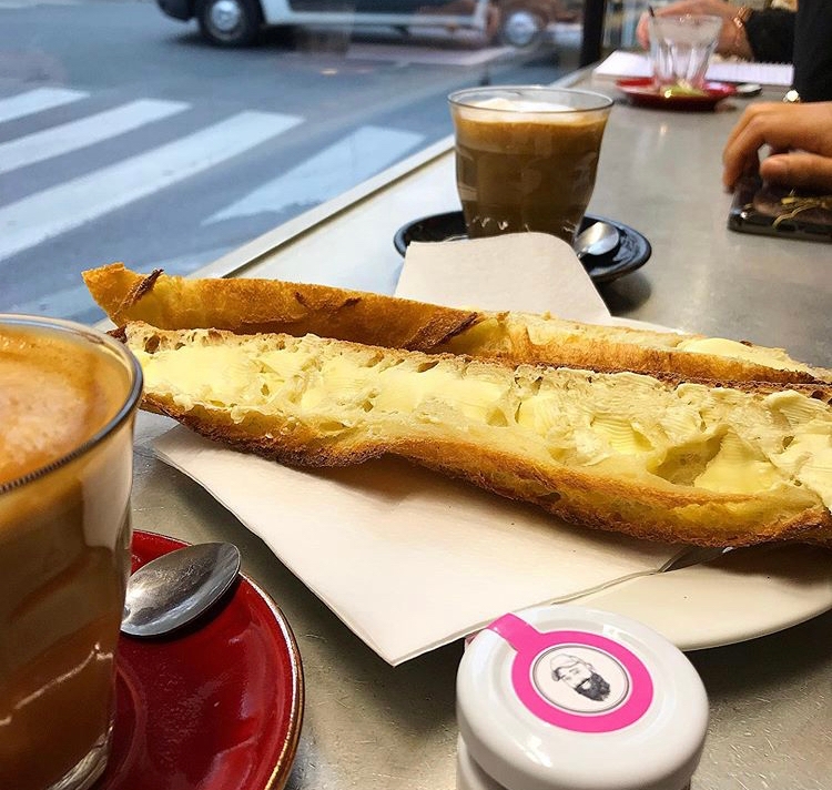 Café de la Perle (Source: Google Maps)