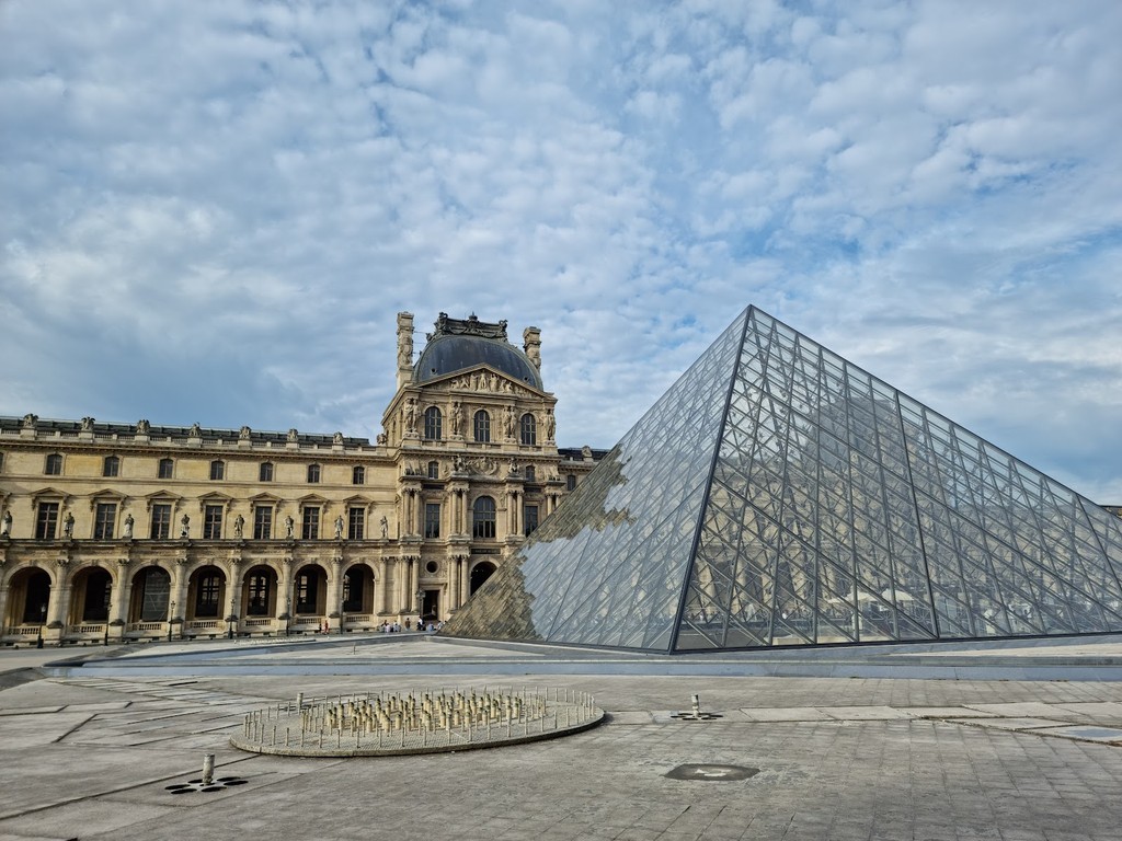 Louvre Museum (Cour Carrée) (Source: Google Maps)