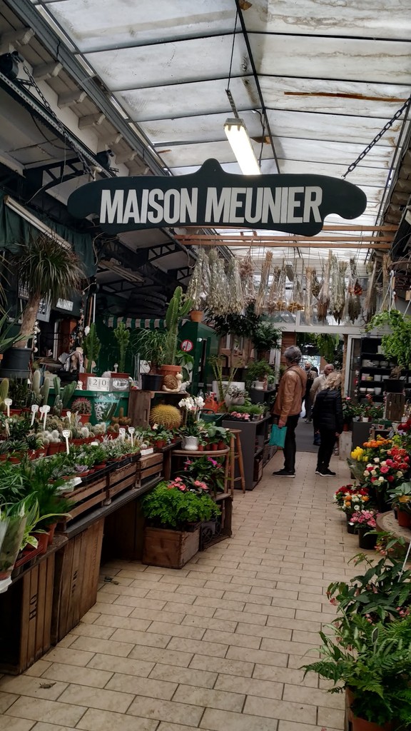 Marché aux Fleurs Reine Elizabeth II (Source: Google Maps)