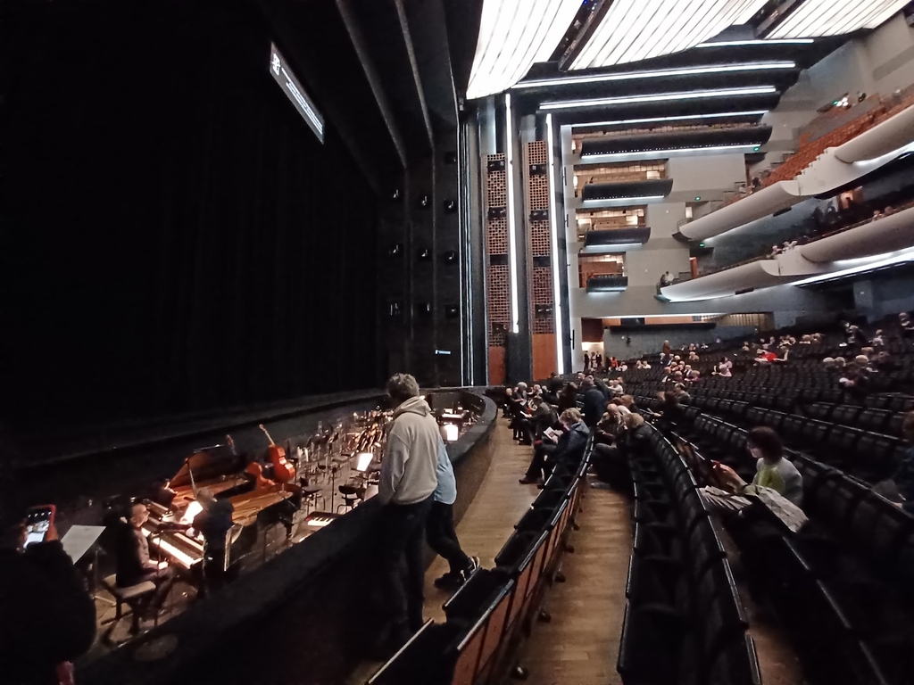 Opéra Bastille (Source: Google Maps)