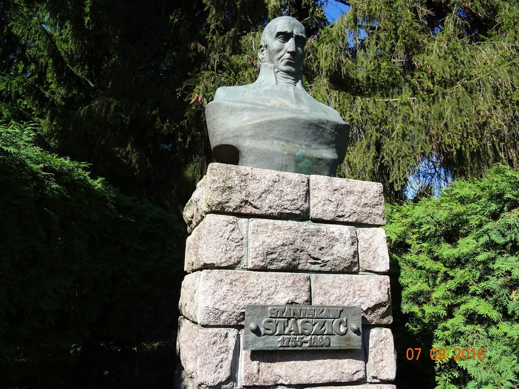 The Monument of Stanisław Staszic (Source: Google Maps)