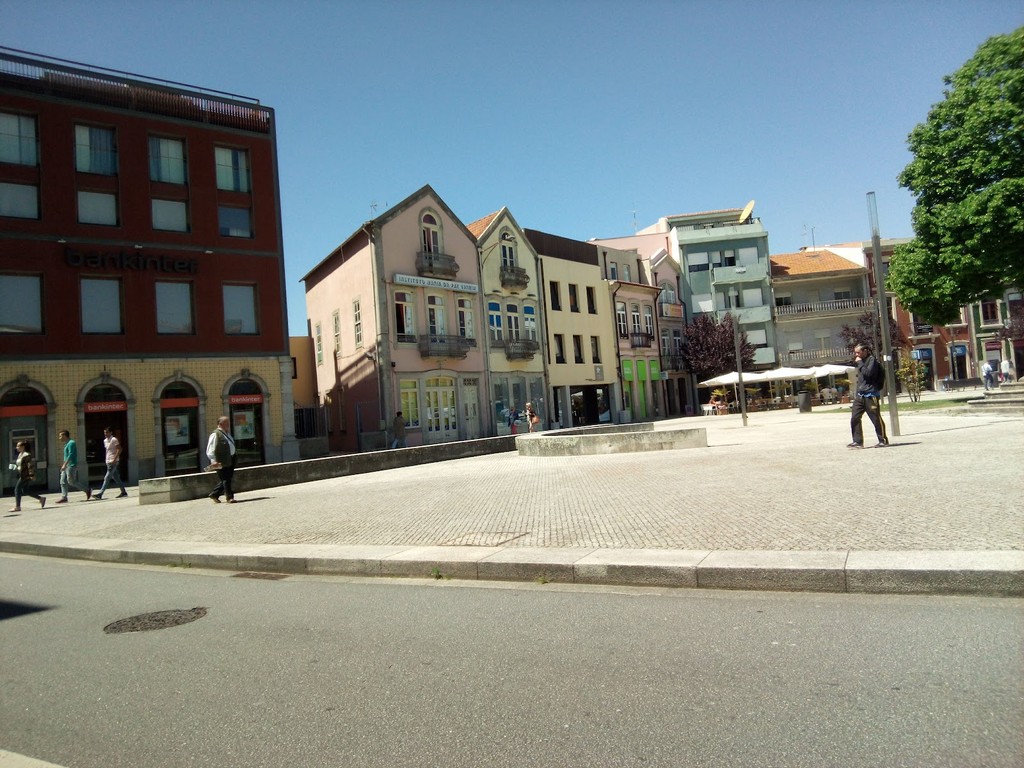 Praça do Almada (Source: Google Maps)