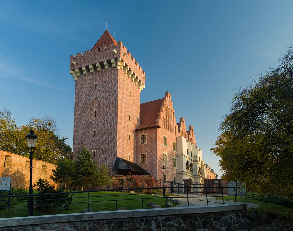 Museum of Applied Arts (Source: Google Maps)