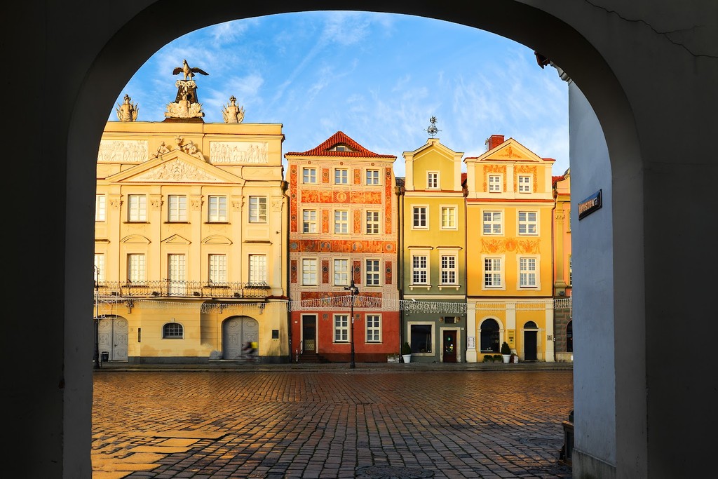Stary Rynek (Old Market Square) (Source: Google Maps)