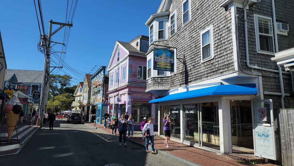 Commercial Street (Source: Google Maps)