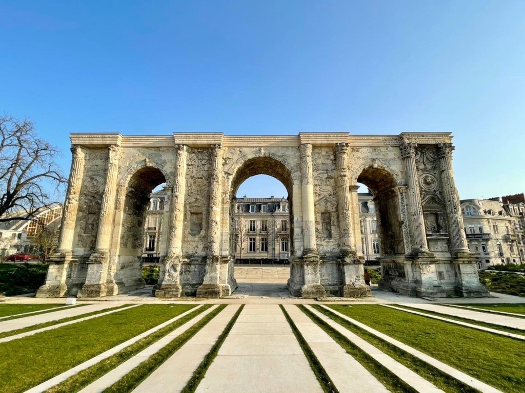 Porte de Mars (Source: Google Maps)