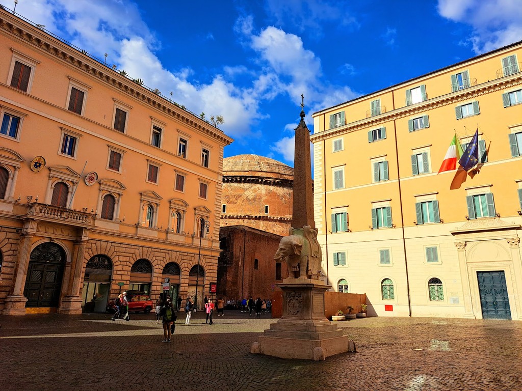 Piazza della Minerva (Source: Google Maps)