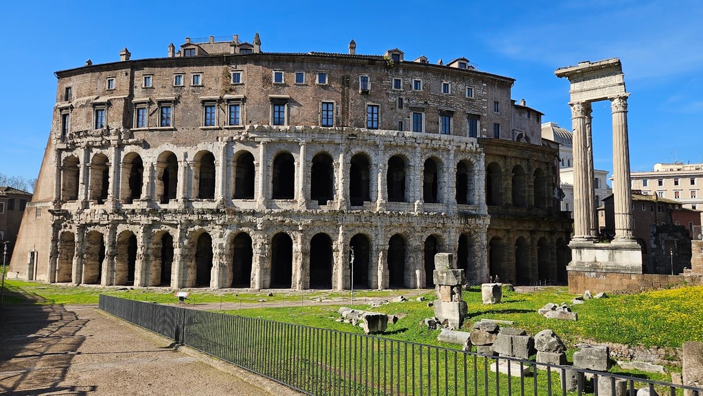 Teatro di Marcello (Source: Google Maps)