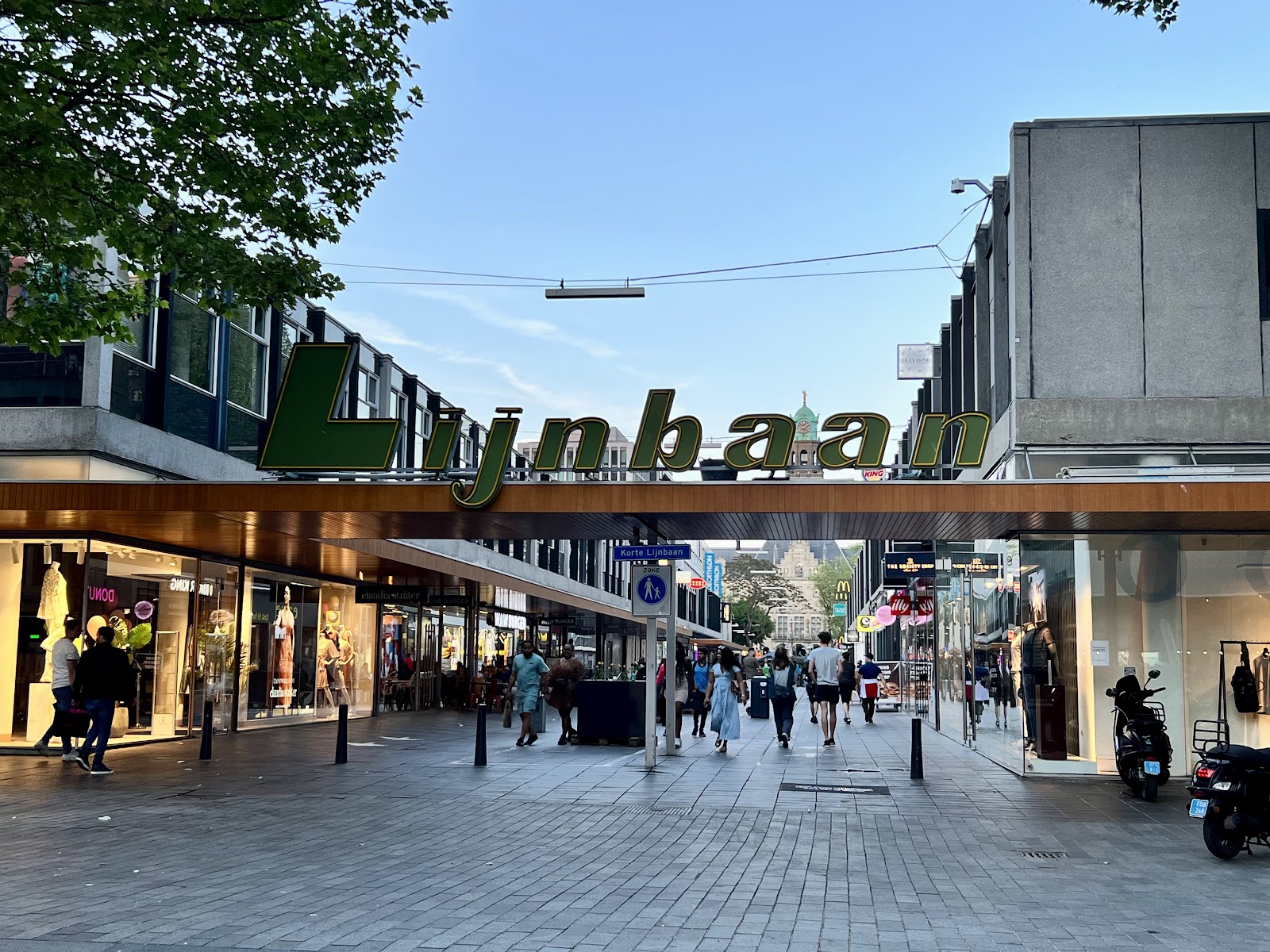 Lijnbaan (Source: Google Maps)