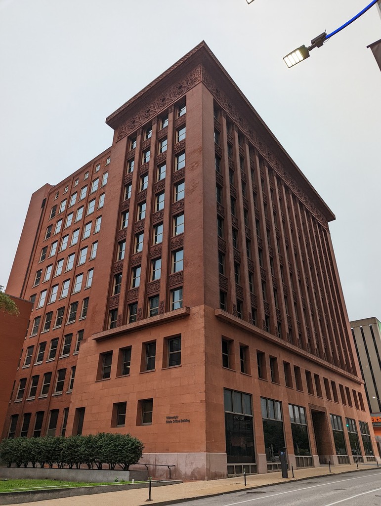 Wainwright Building (Source: Google Maps)