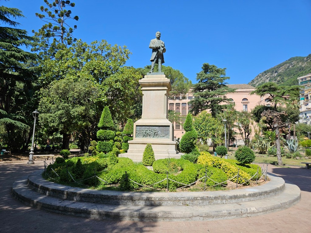 Villa Comunale di Salerno (Source: Google Maps)