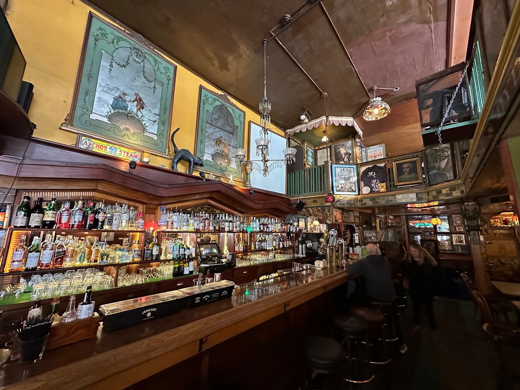 Vesuvio Cafe (Source: Google Maps)