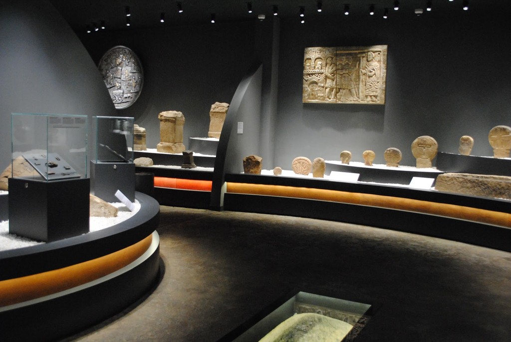 Museo de Prehistoria y Arqueología de Cantabria (MUPAC) (Source: Google Maps)