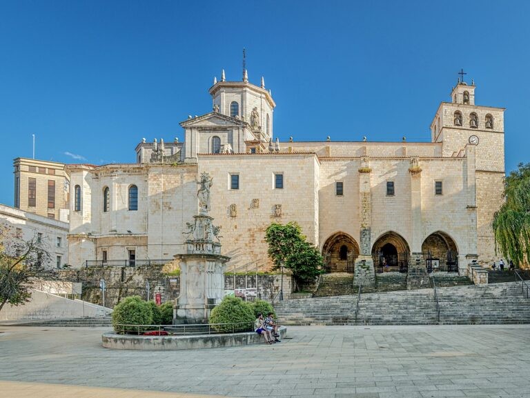Santander Cathedral (Catedral de Nuestra Señora de la Asunción) (Source: Google Maps)