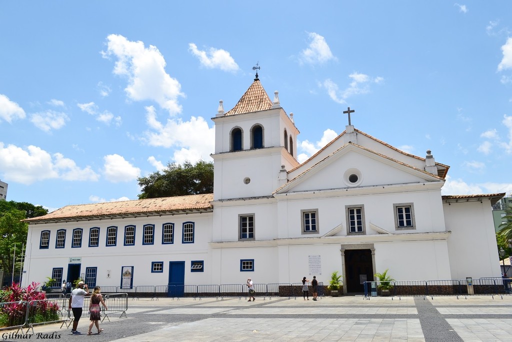 Pateo do Collegio (Source: Google Maps)