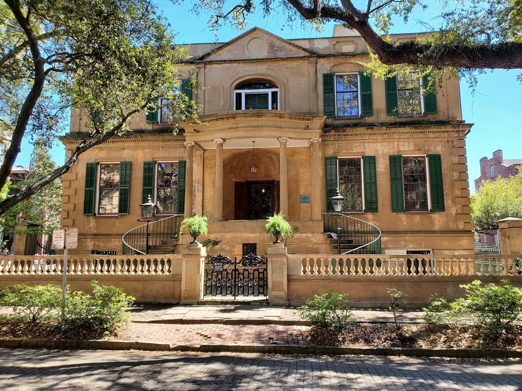 Owens-Thomas House & Slave Quarters (Source: Google Maps)
