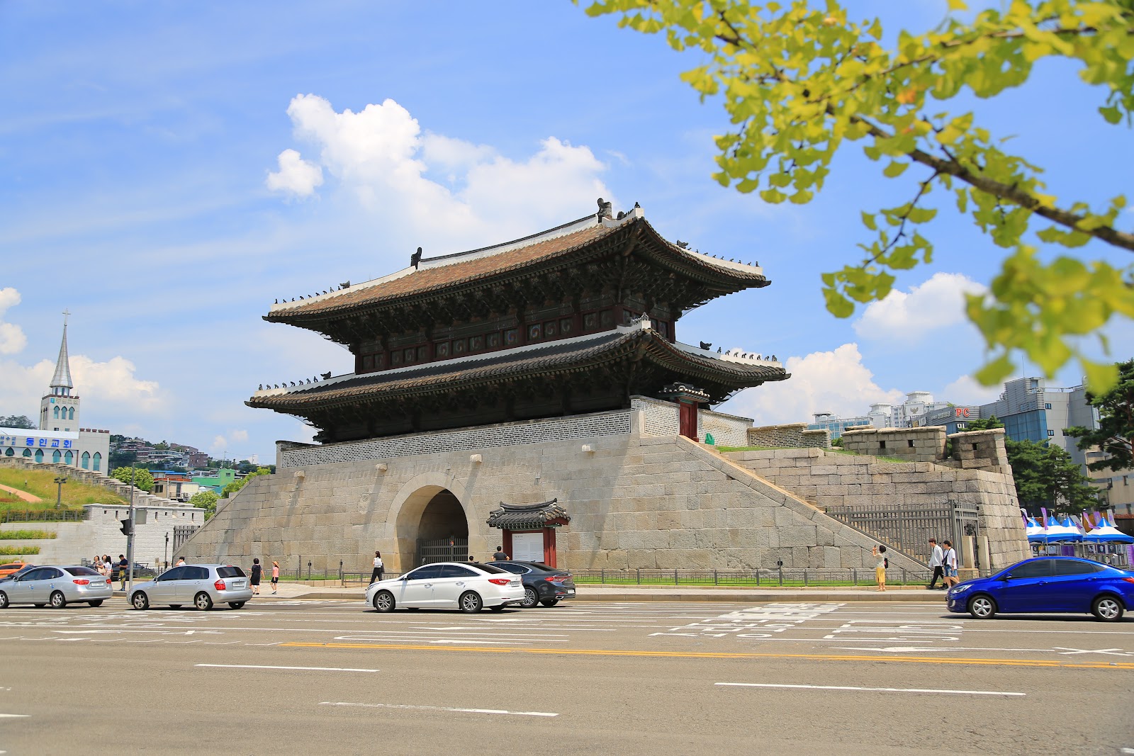 Heunginjimun Gate (Dongdaemun) (Source: Google Maps)