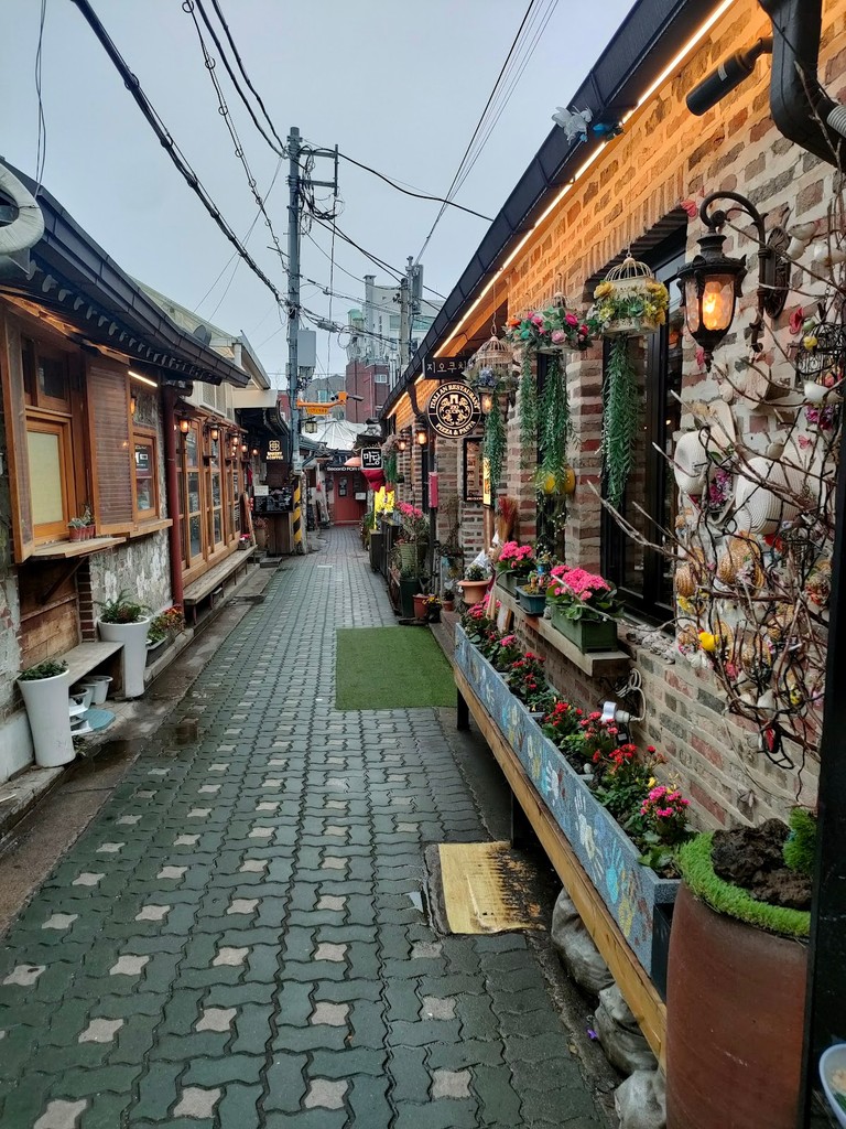 Ikseon-dong Hanok Village (Source: Google Maps)