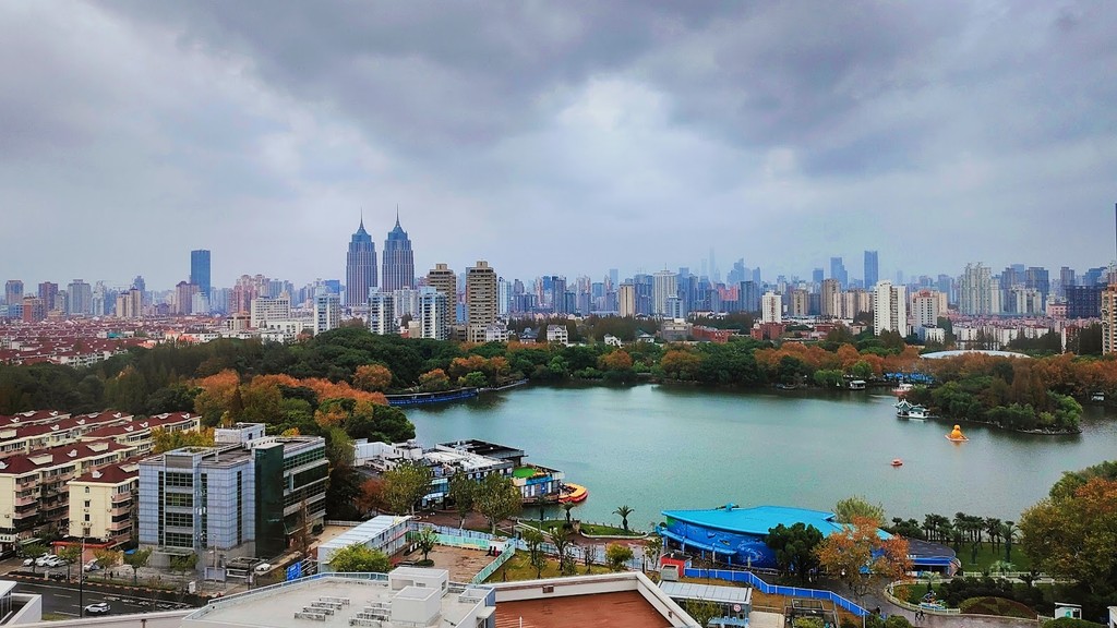 Changfeng Park (长风公园) (Source: Google Maps)