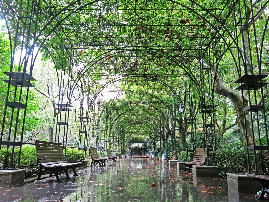 Fuxing Park Café (Source: Google Maps)