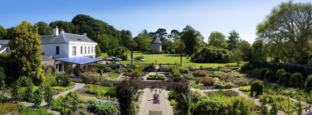 Samares Manor (Source: Google Maps)