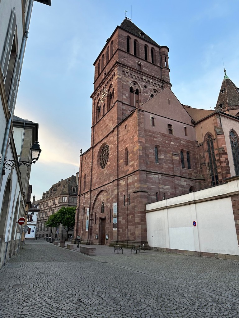 Église Saint-Thomas (Source: Google Maps)
