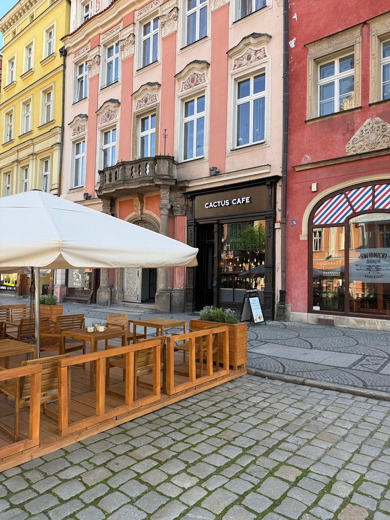 Świdnicka Coffee House (Source: Google Maps)