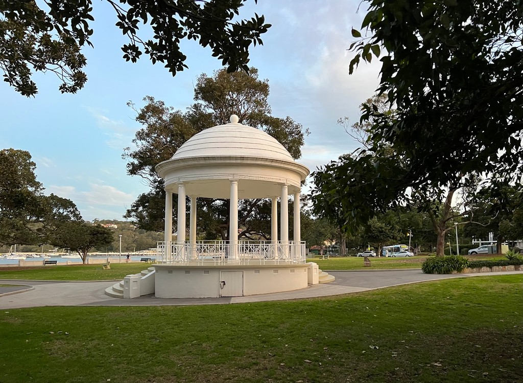 Balmoral Rotunda (Source: Google Maps)