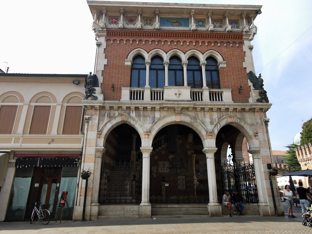 Monumento ai Caduti (Source: Google Maps)
