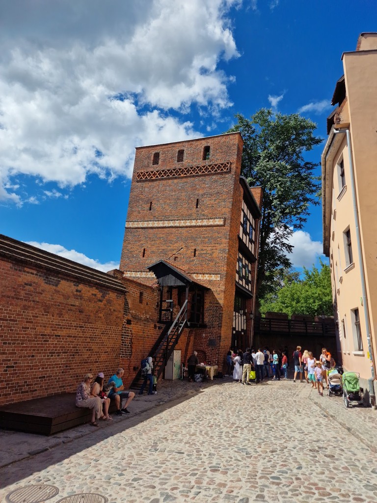 Leaning Tower of Toruń (Source: Google Maps)