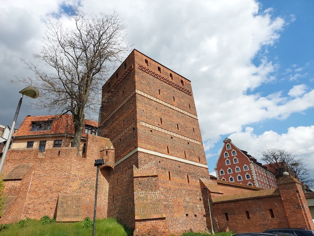 Leaning Tower of Toruń (Krzywa Wieża) (Source: Google Maps)