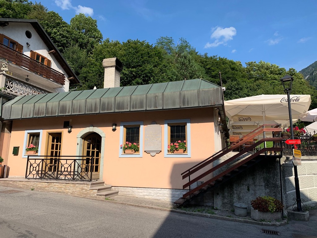 Na Plac' Restaurant (Source: Google Maps)