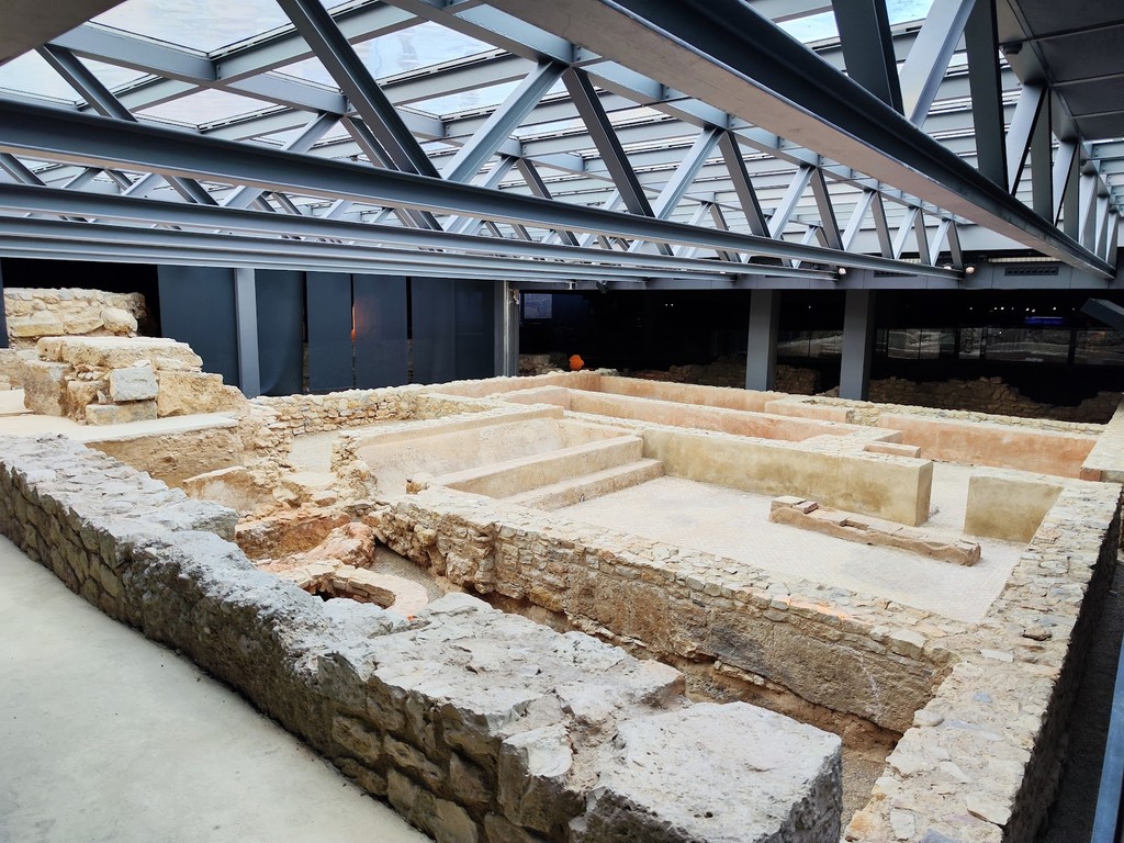 Almoina Archaeological Center (Source: Google Maps)