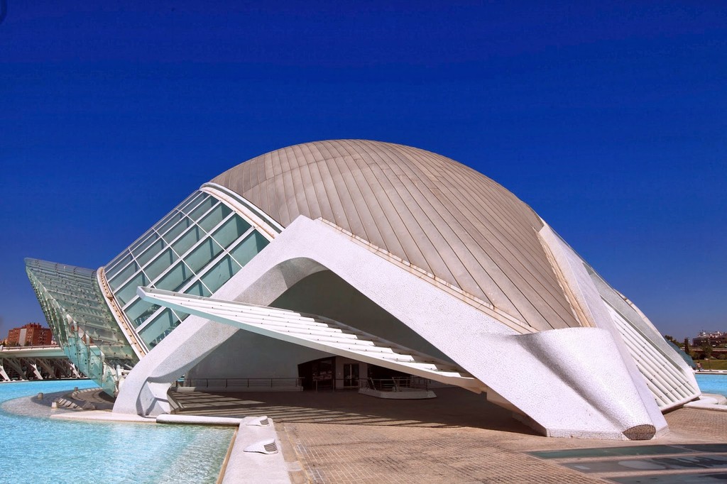 L'Hemisfèric (Source: Google Maps)